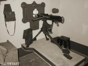 La mitrailleuse Hotchkiss de 8mm